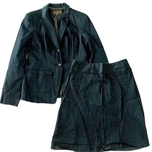 MERONA 2 Piece Skirt Suit Pinstripe Size 10 Black White